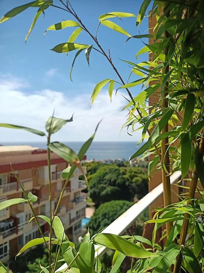 Apartamento SWEET HOME BENALMADENA, Estudio con vistas al mar y excelente conexion wifi, Sea view con piscinas