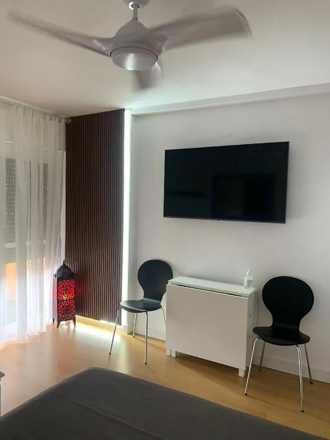 Apartmán Sweet Home Benalmadena, Estudio Con Vistas Al Mar Y Excelente Conexion Wifi, Para No Fumadores, Con Piscinas, Sea Views, With Swimming Pools, Completely Renovated, Ideal For Older People, Bright With Morning Sun, No Smoking Španělsko