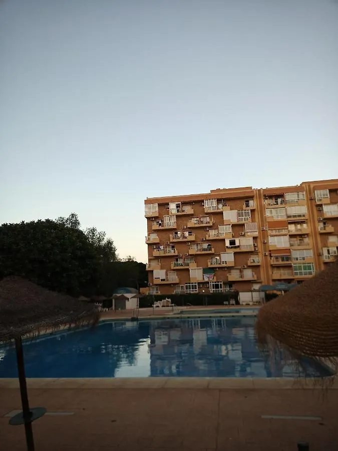 Sweet Home Benalmadena, Estudio Con Vistas Al Mar Y Excelente Conexion Wifi, Para No Fumadores, Con Piscinas, Sea Views, With Swimming Pools, Completely Renovated, Ideal For Older People, Bright With Morning Sun, No Smoking 0*,  Španělsko